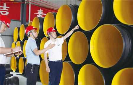 四川鋼帶波紋管企業(yè)員工風采